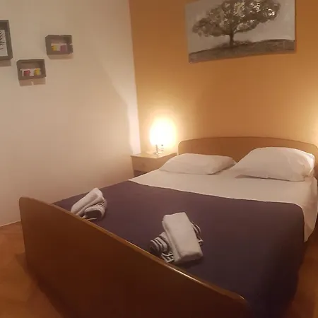 Apartament 4 Kilometar To Centar